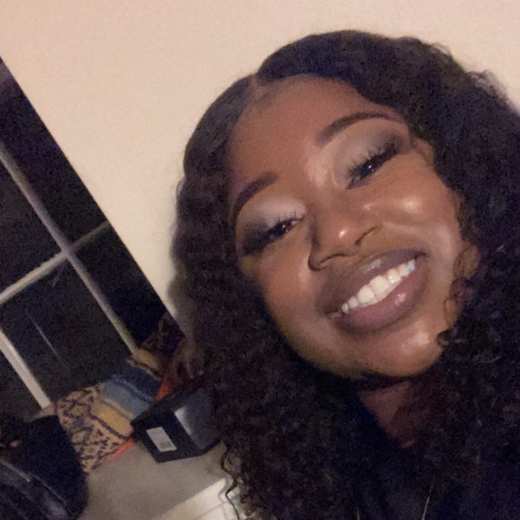 ashleyniccoleee